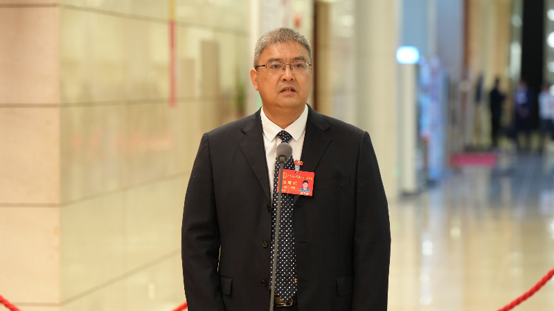 梁思桥.jpg