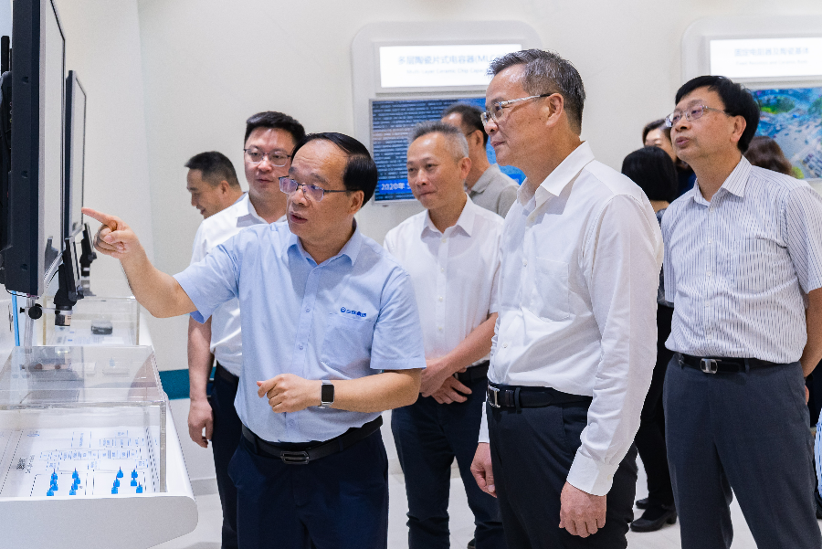 6月4日，省人大常委会党组成员吕业升到潮州三环（集团）股份有限公司调研.jpg