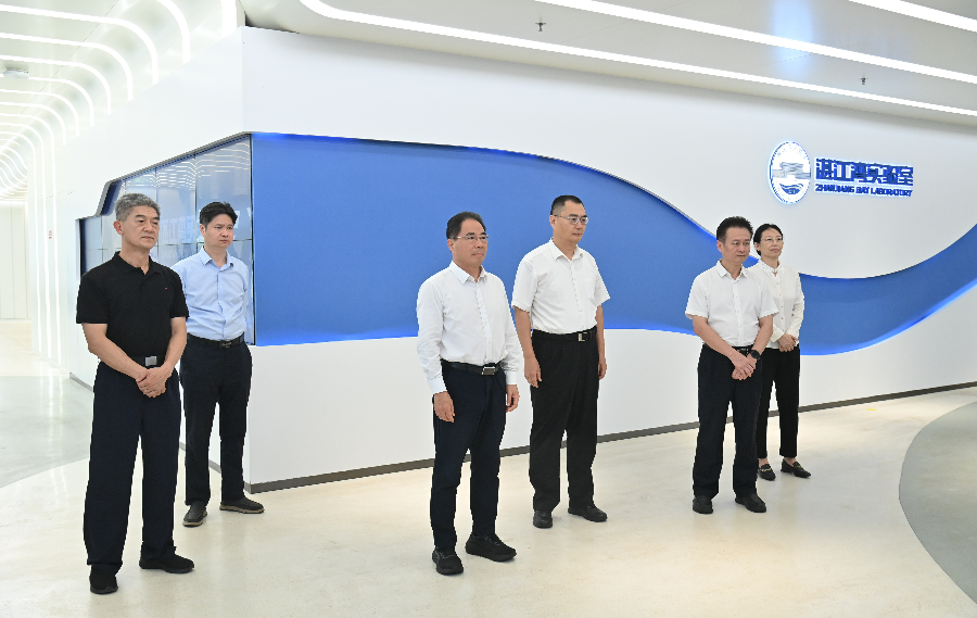 2024年6月5日，省人大常委会副主任叶贞琴在湛江调研海洋生态环境和资源保护检察工作.jpg