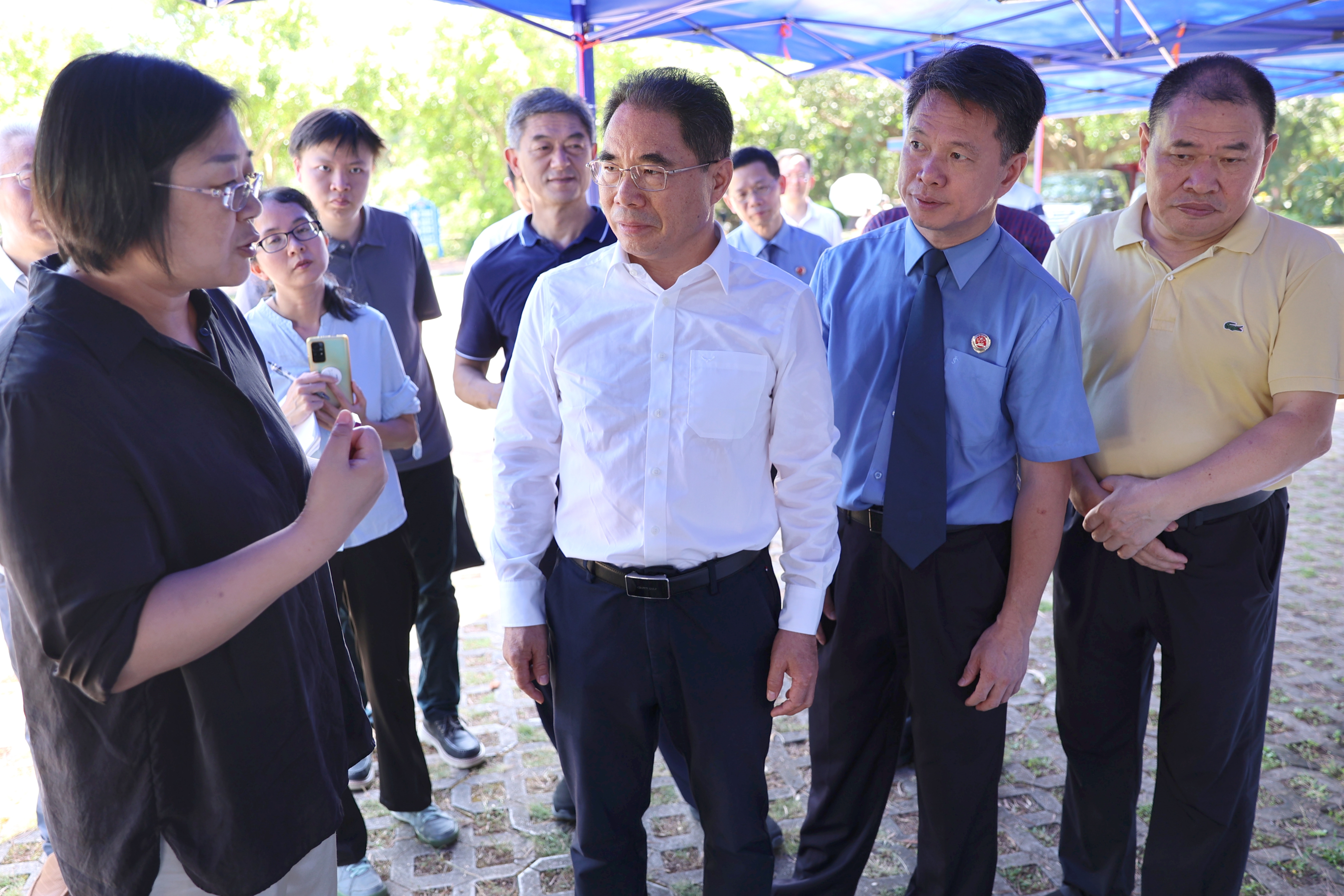 7月10日，省人大常委会副主任叶贞琴在惠州调研海洋生态环境和资源保护检察工作_副本.jpg