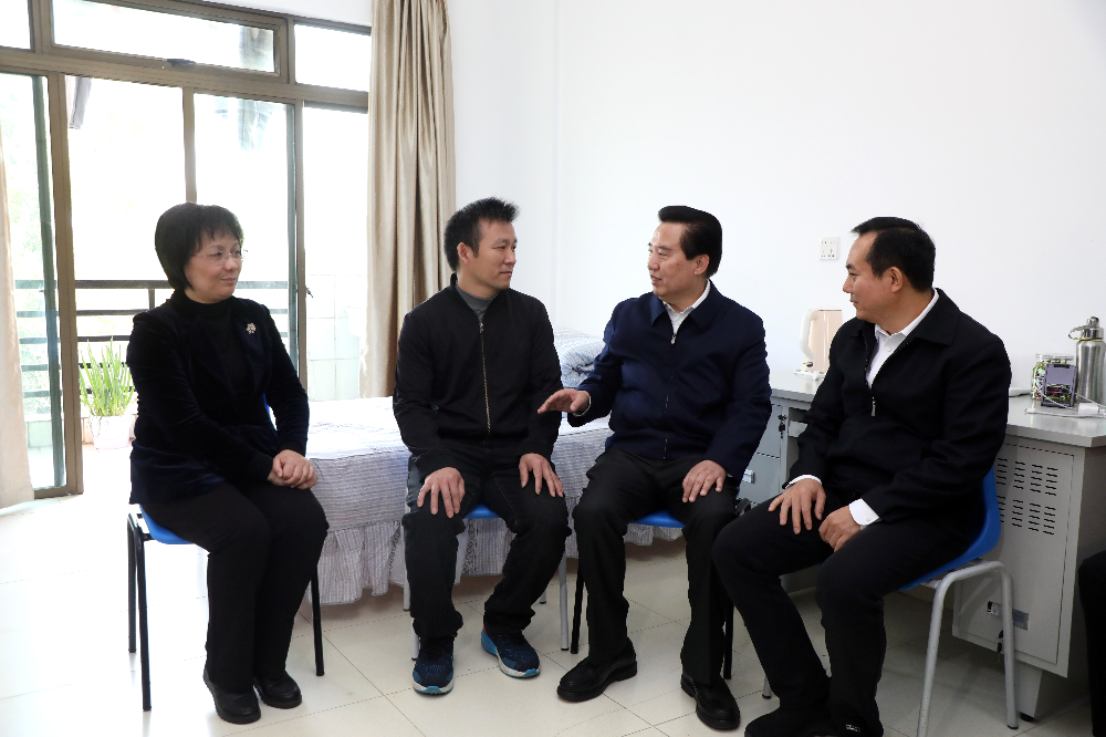 选定1 修过 李小萌.jpg