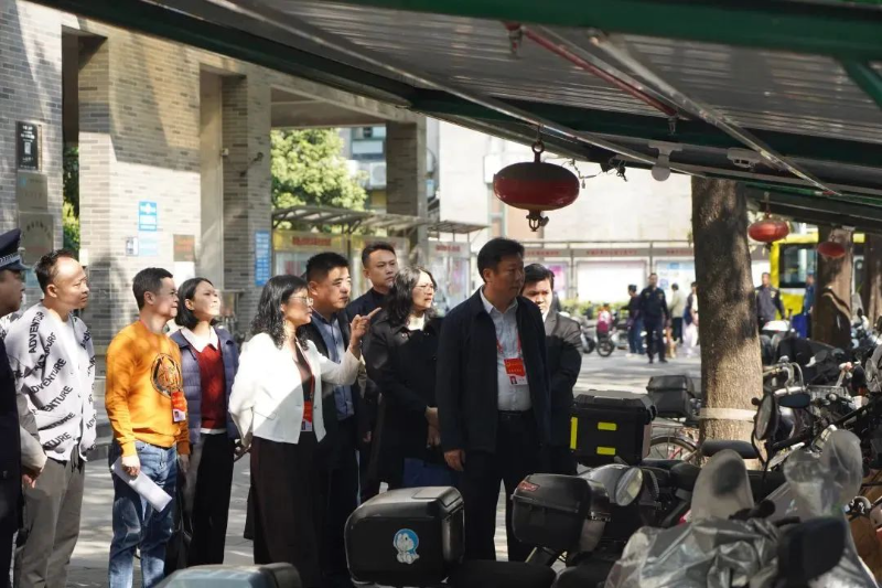 广州人大11.jpg