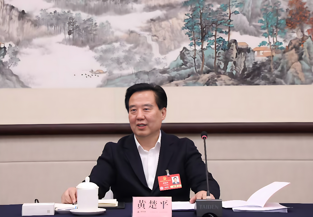 选定2 李小萌.jpg