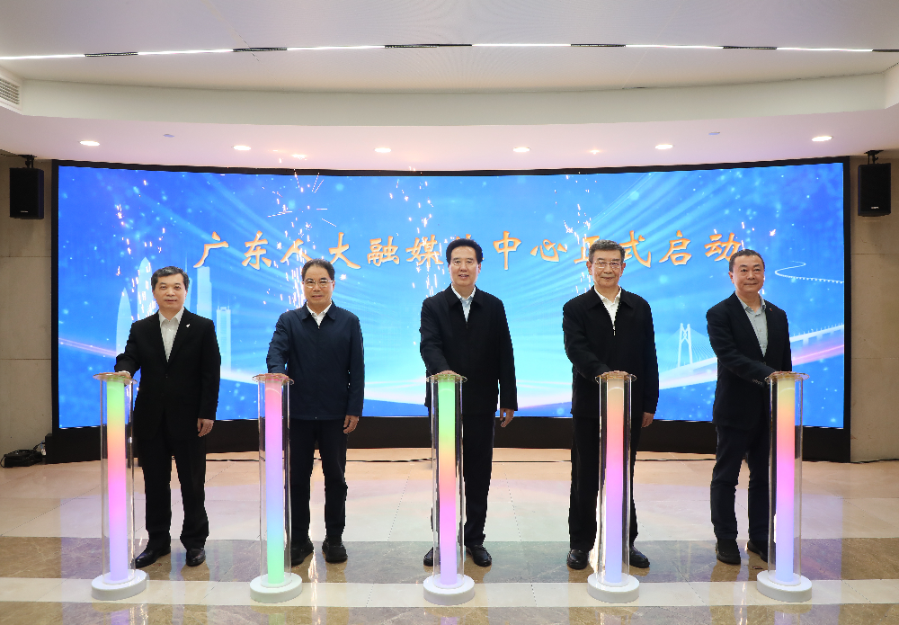选定2 李小萌摄.JPG