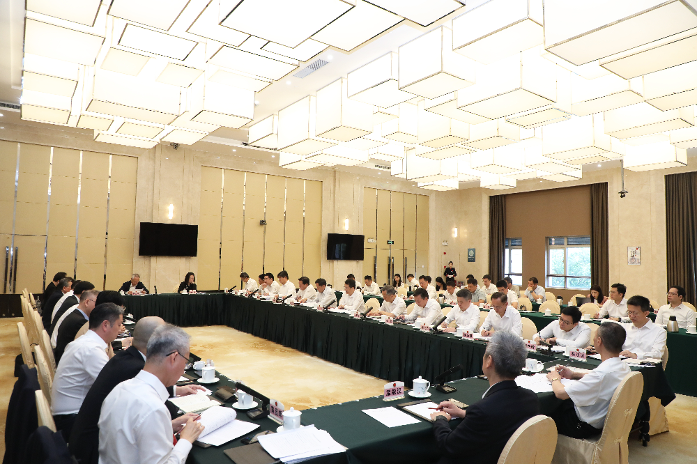 澳门调研最终选定李小萌.jpg