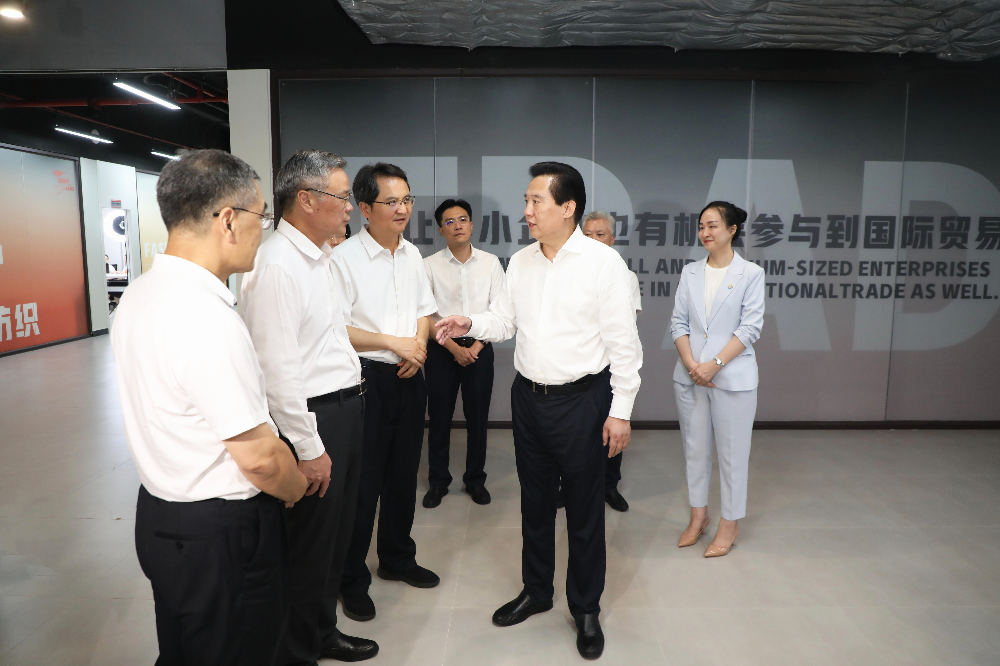 直播电商基地 小于10.jpg