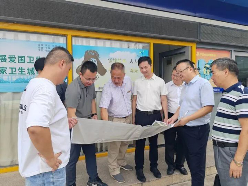 网 3-2 人大代表在惠阳站调研。图源：惠州人大 - 副本.jpg