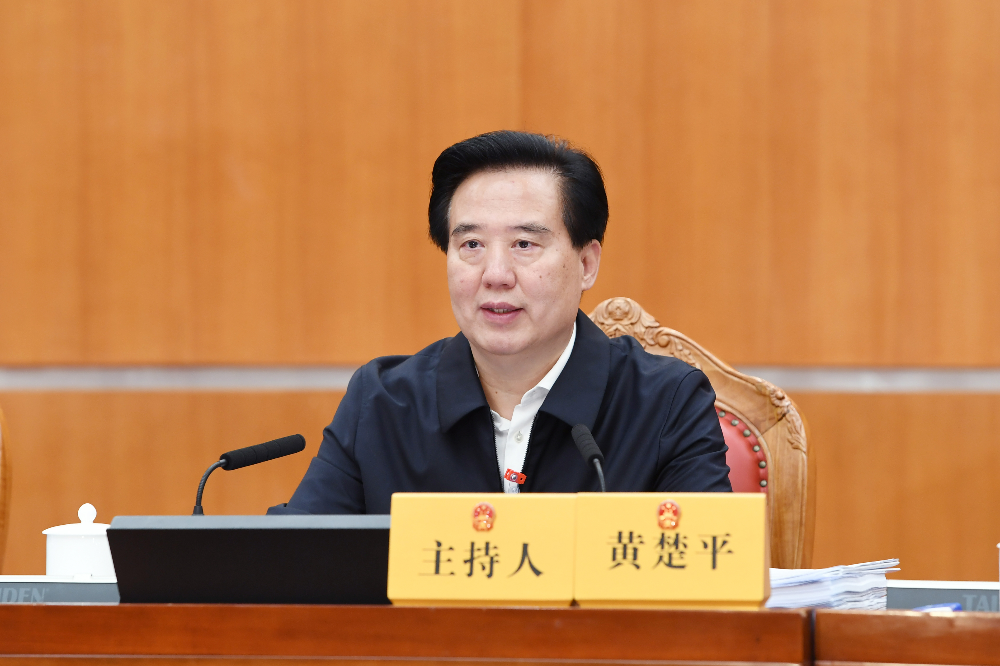 选中 单人照1 刘宇韬摄.jpg